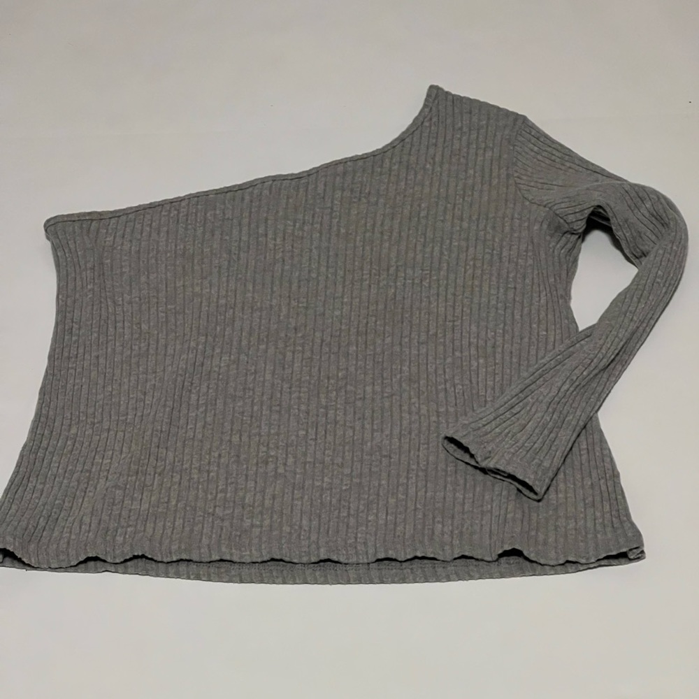 Insta Girl One Shoulder Gray Shirt